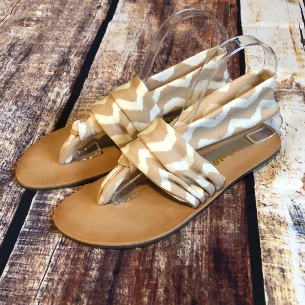 Stretch Sandal Flats Tan Chevron 8.5 by Dirty Laundry